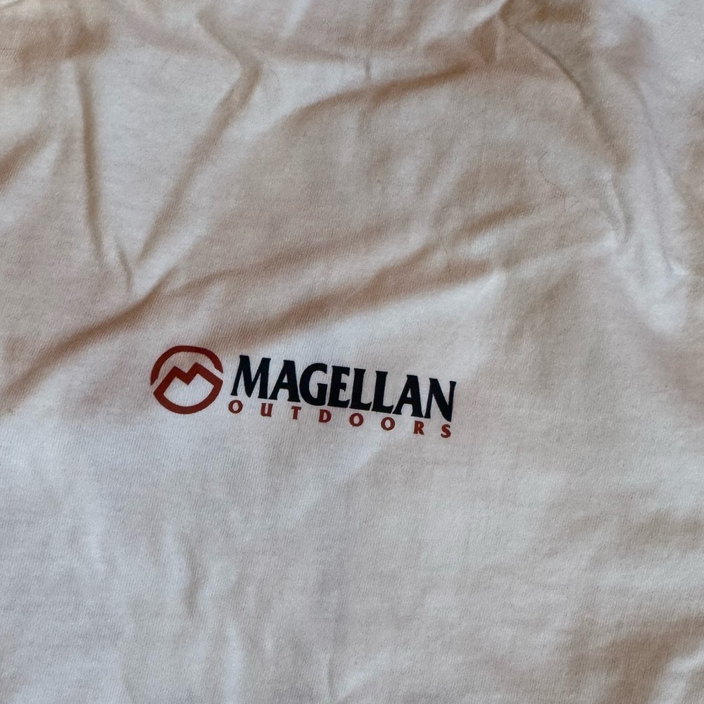 Two NEW Men’s XL white tshirts! Bass Pro & Magellan - Picture 3 of 7